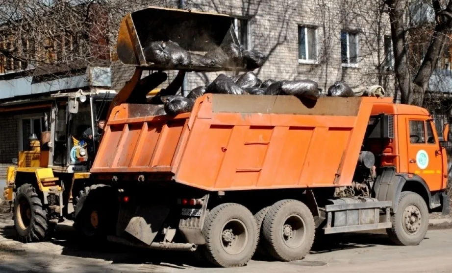Вывоз мусора грузовым фургоном 5 тонн в Ярославле – ПроМусор, аренда, цена от 1592 руб